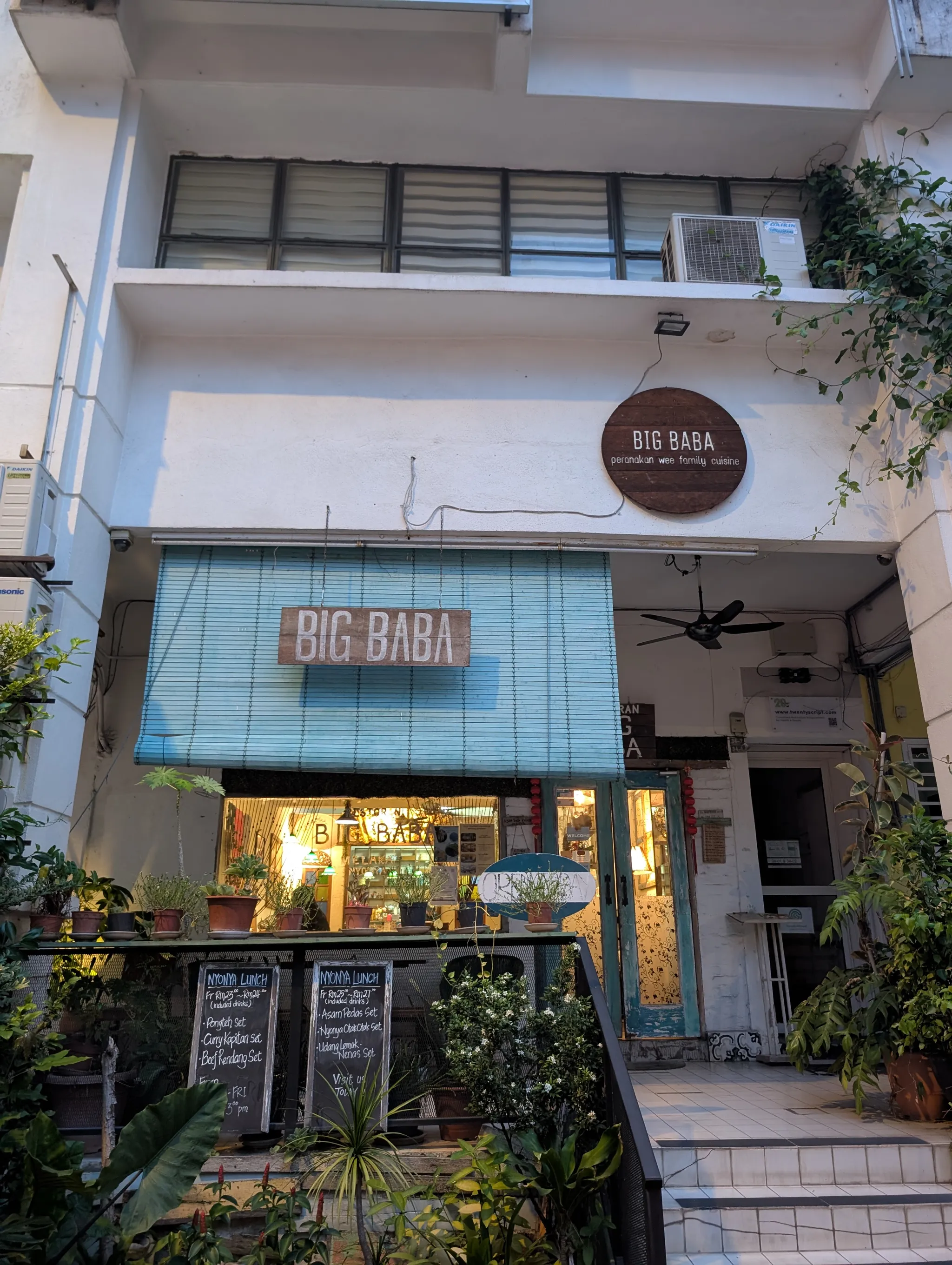 Exterior of Big Baba Taman Desa Restaurant