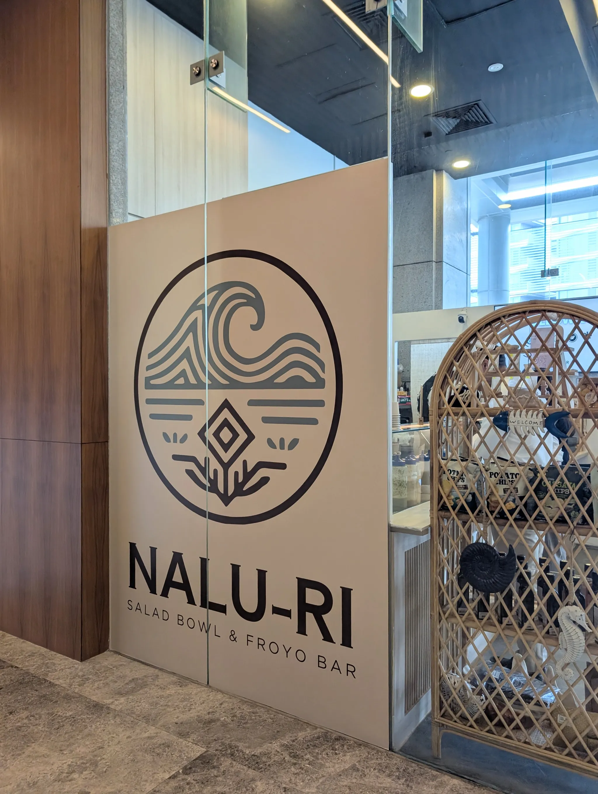 Nalu-Ri DIY salad and poke bowl cafe at Keppel Bay Tower in Harbourfront, Singapore